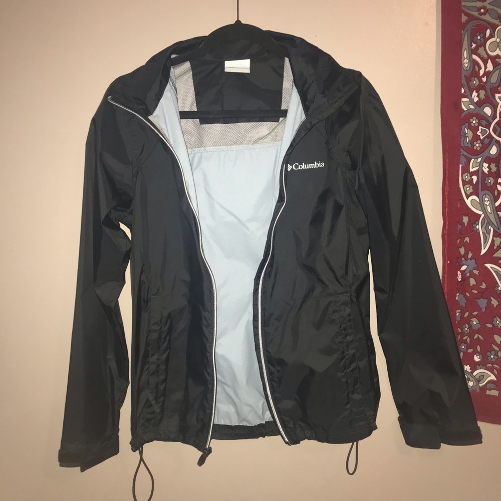 Size S Columbia wind breaker